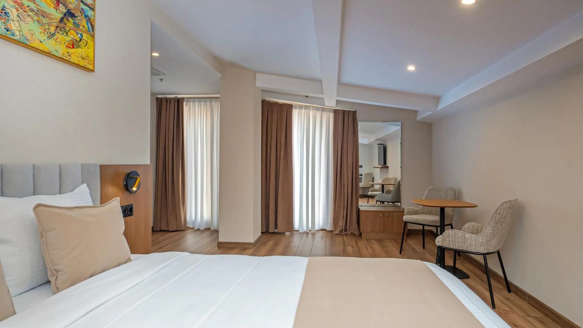 Boutique Hotel Calligraphy Tbilisi 4*,